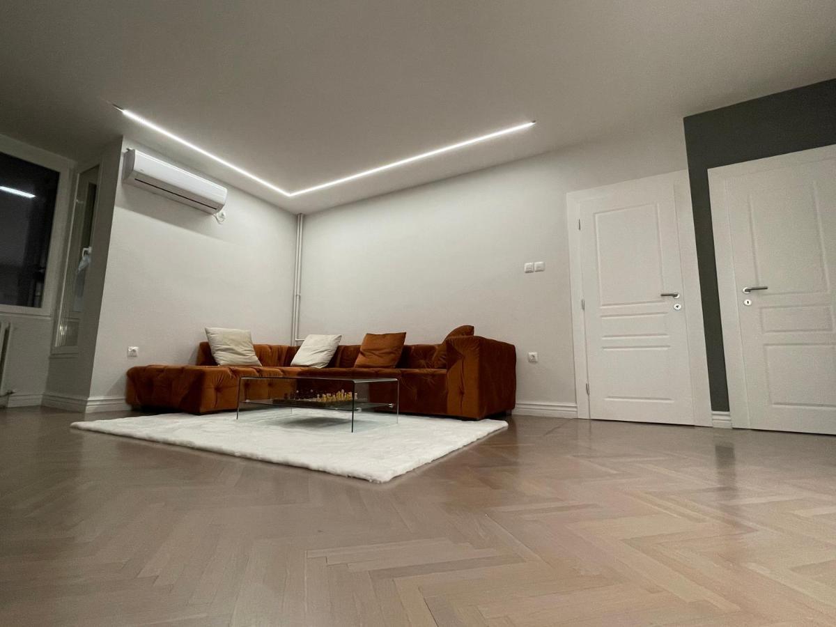 The Alchemist Luxury Apartment Skopje Esterno foto